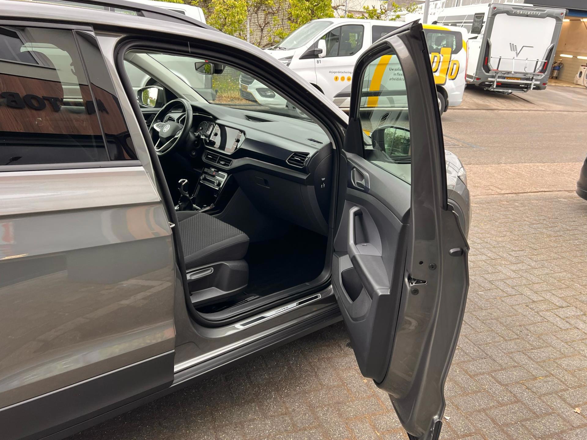 Volkswagen T-Cross 1.0 TSI united (2021), foto 11