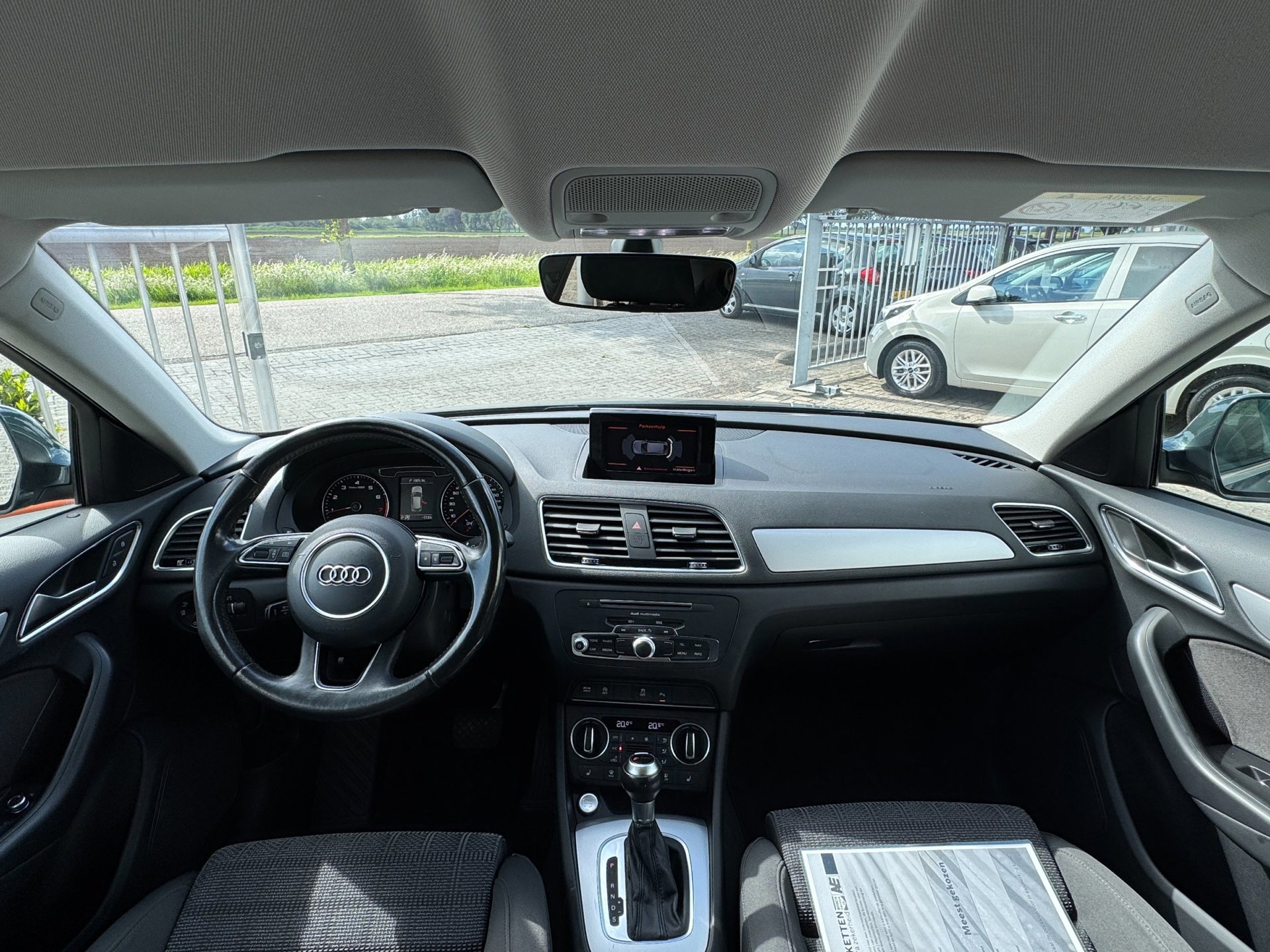 Audi Q3 1.4 TFSI CoD Design Pro Line (2017), foto 2