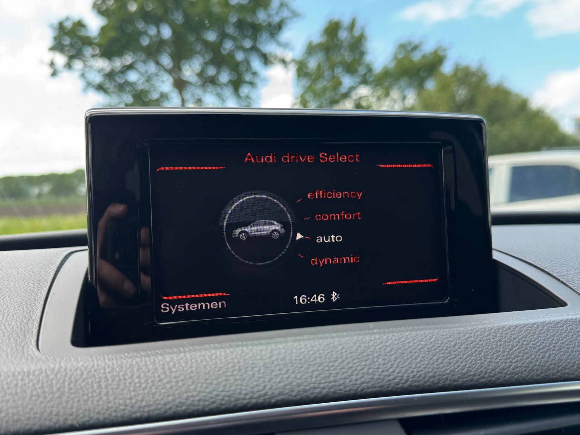 Audi Q3 1.4 TFSI CoD Design Pro Line (2017), foto 27