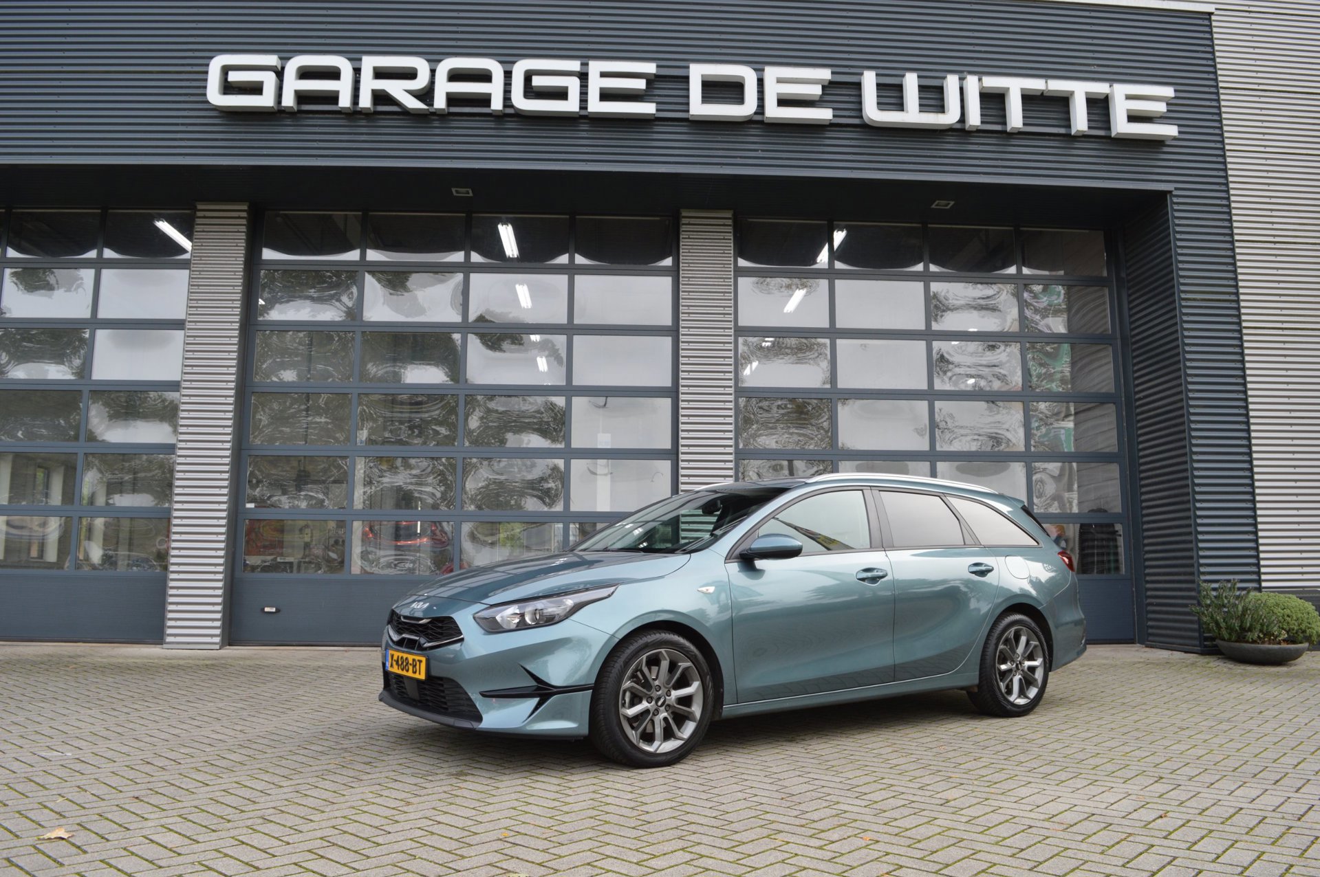 Kia Ceed Sportswagon 1.0 T-GDi (2022), foto 1