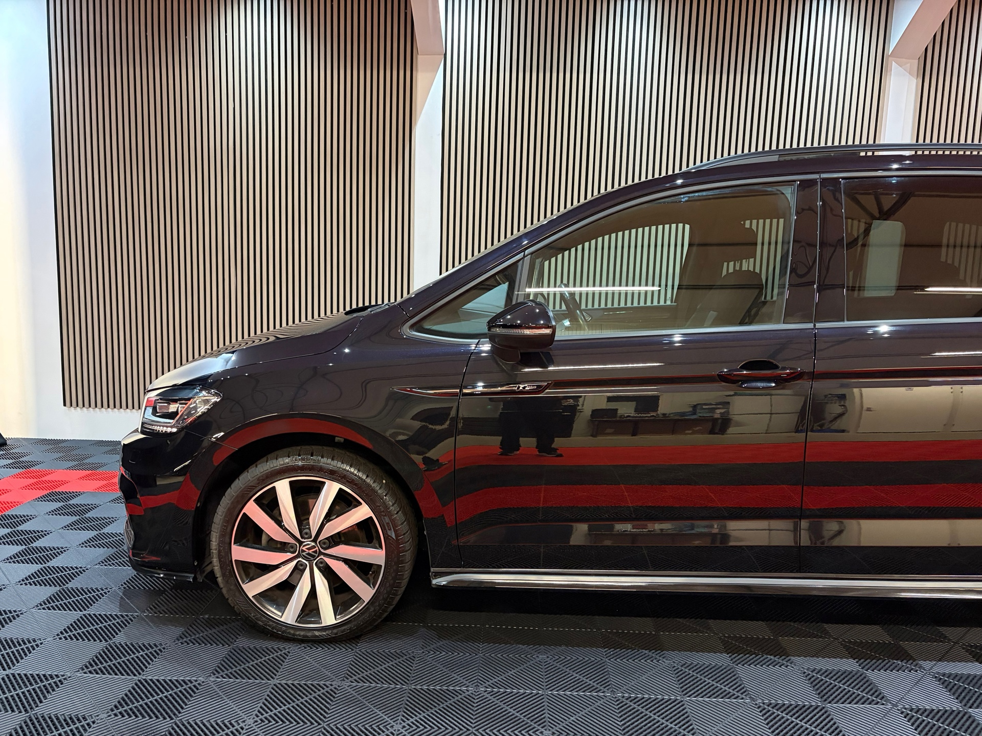 Volkswagen Touran 1.5 TSI Highline Executive R-Line-pakket 7p (2022), foto 12