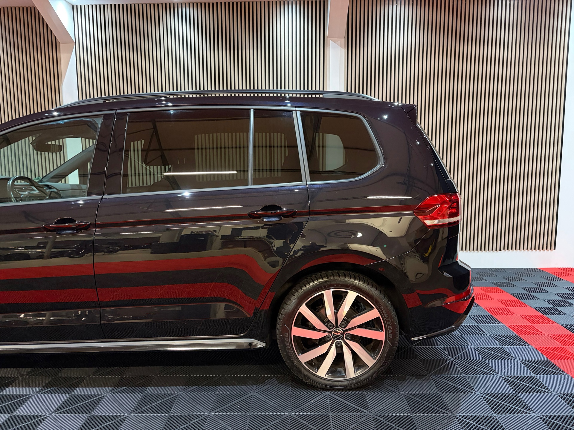 Volkswagen Touran 1.5 TSI Highline Executive R-Line-pakket 7p (2022), foto 13