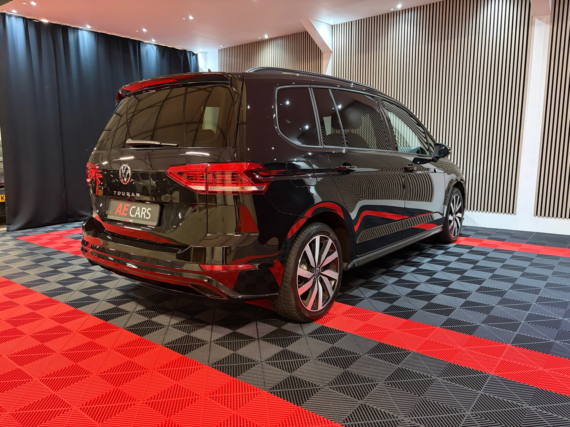 Volkswagen Touran 1.5 TSI Highline Executive R-Line-pakket 7p (2022), foto 18