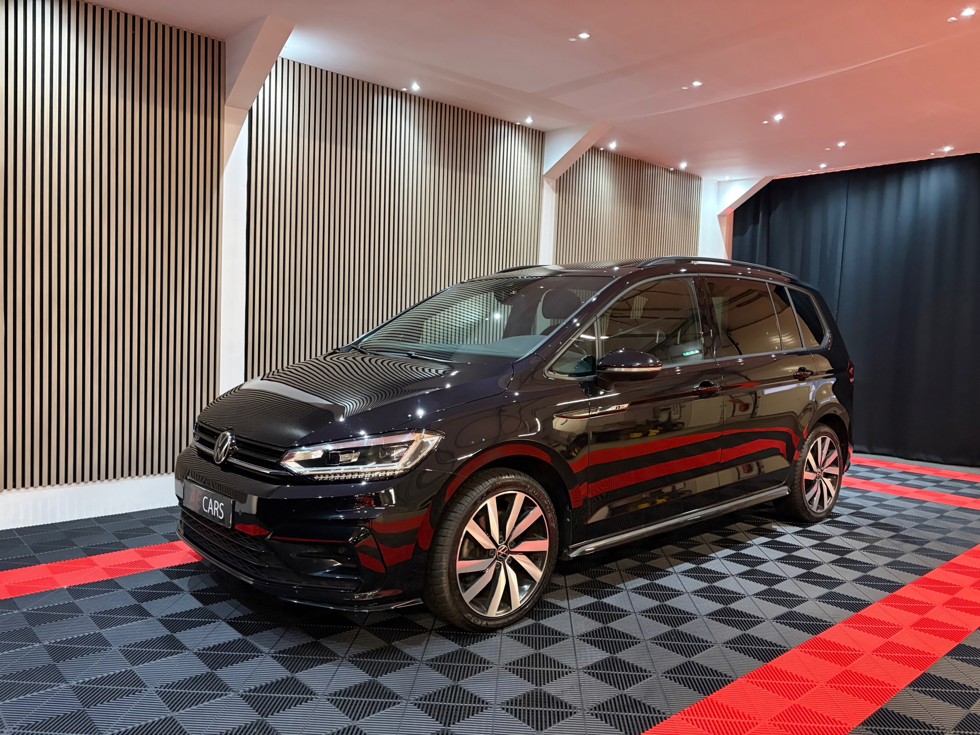 Volkswagen Touran 1.5 TSI Highline Executive R-Line-pakket 7p (2022), foto 9