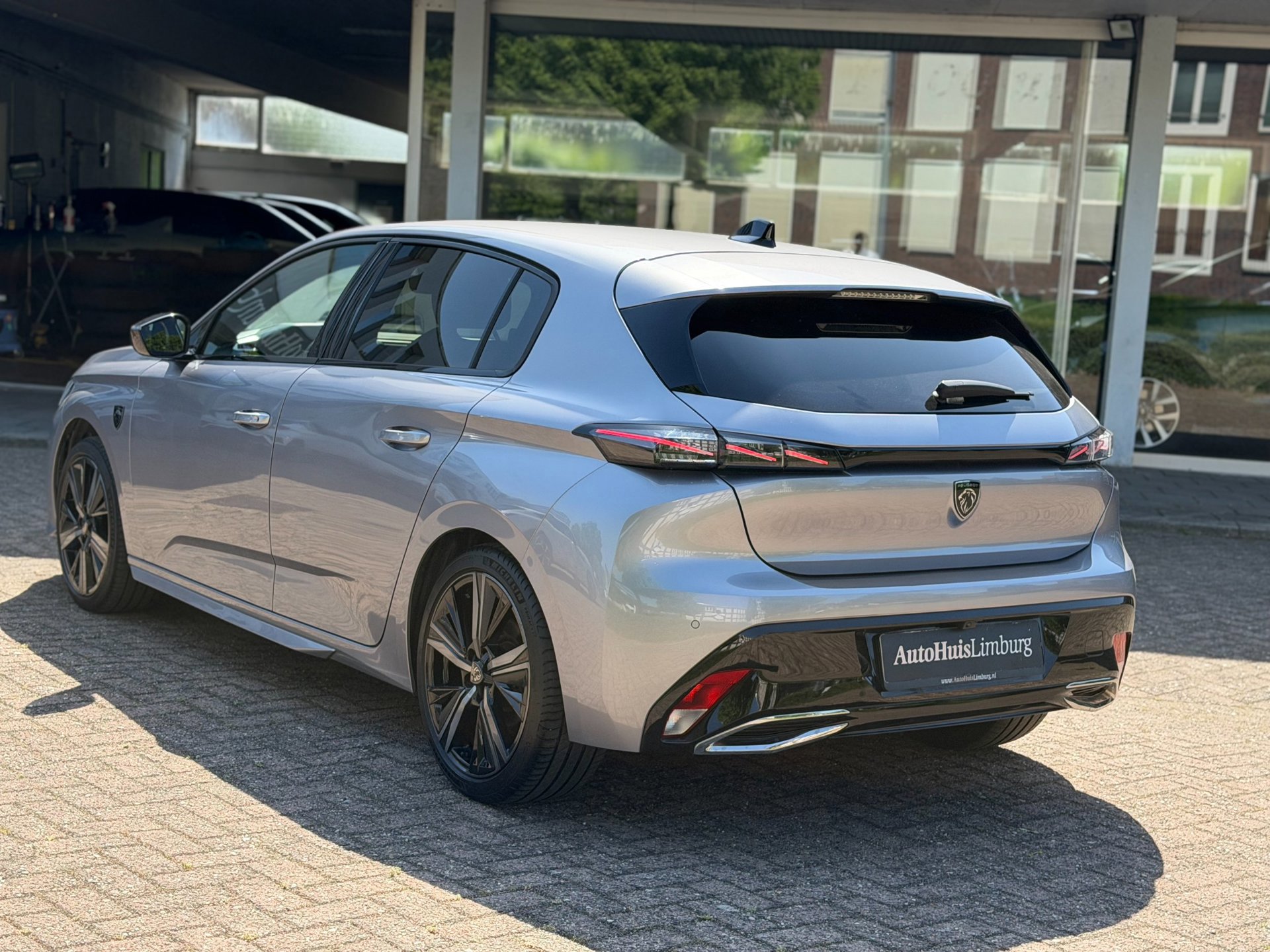 Peugeot 308 1.2 PureTech GT Pack Business (2022), foto 30