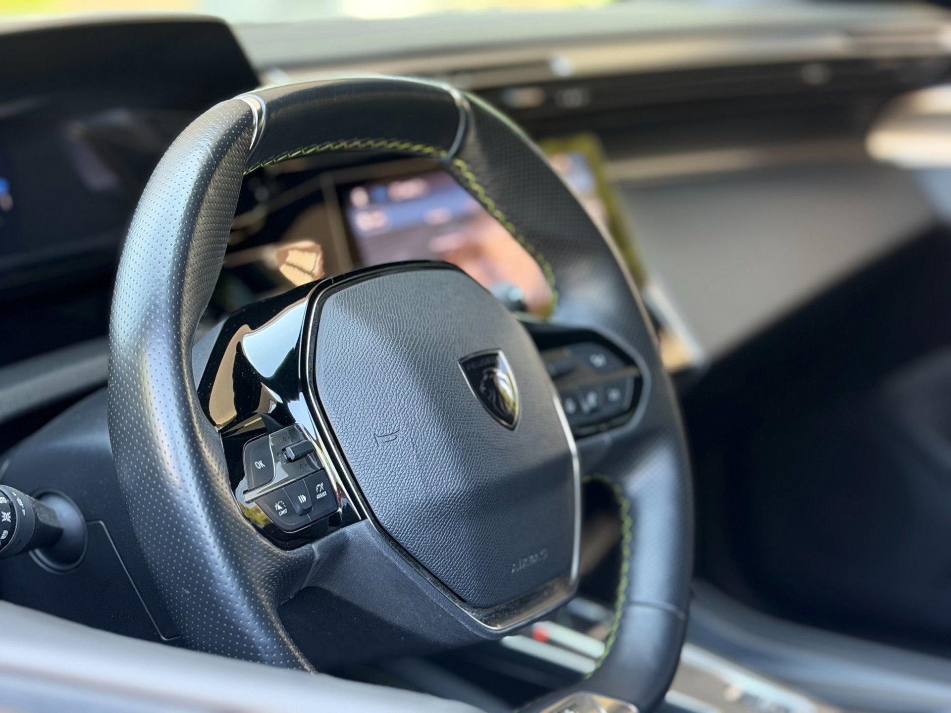 Peugeot 308 1.2 PureTech GT Pack Business (2022), foto 34