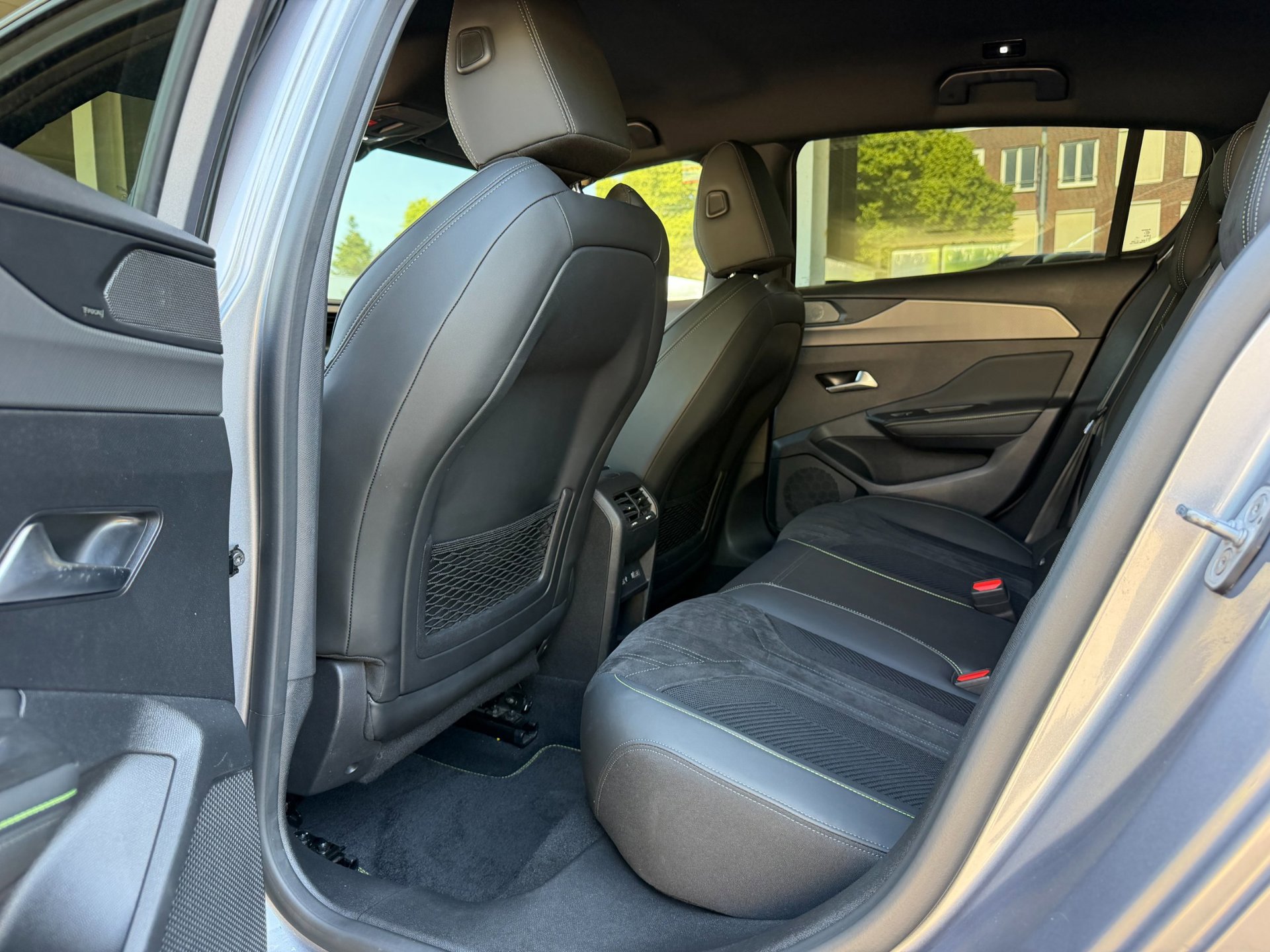 Peugeot 308 1.2 PureTech GT Pack Business (2022), foto 35