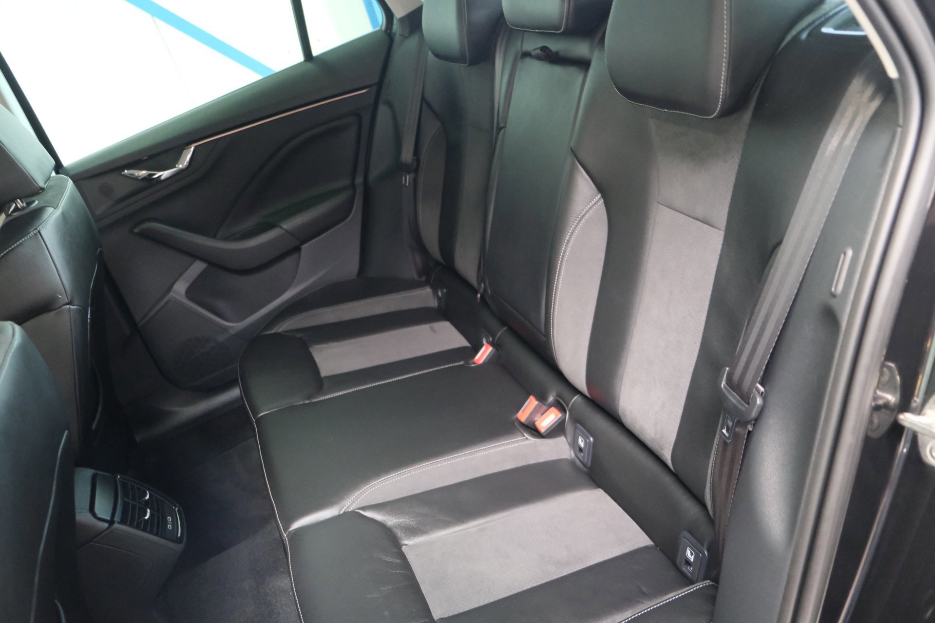Skoda Kamiq 1.5 TSI ACT Business Edition (2022), foto 10