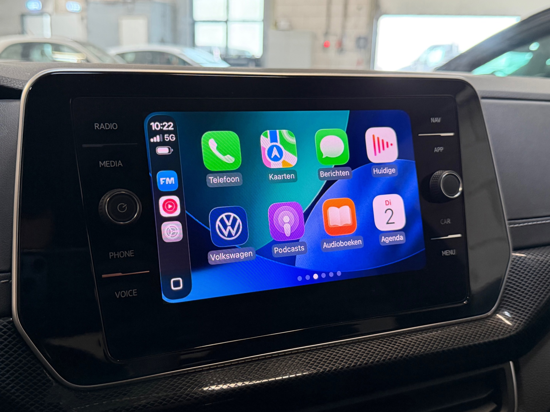 Volkswagen T-Cross 1.0 TSI R-Line (2024), foto 16