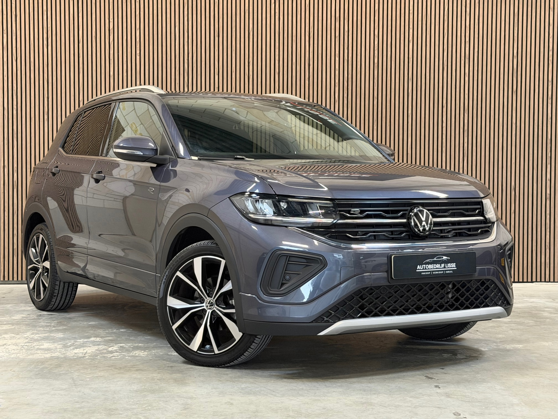 Volkswagen T-Cross 1.0 TSI R-Line (2024), foto 20