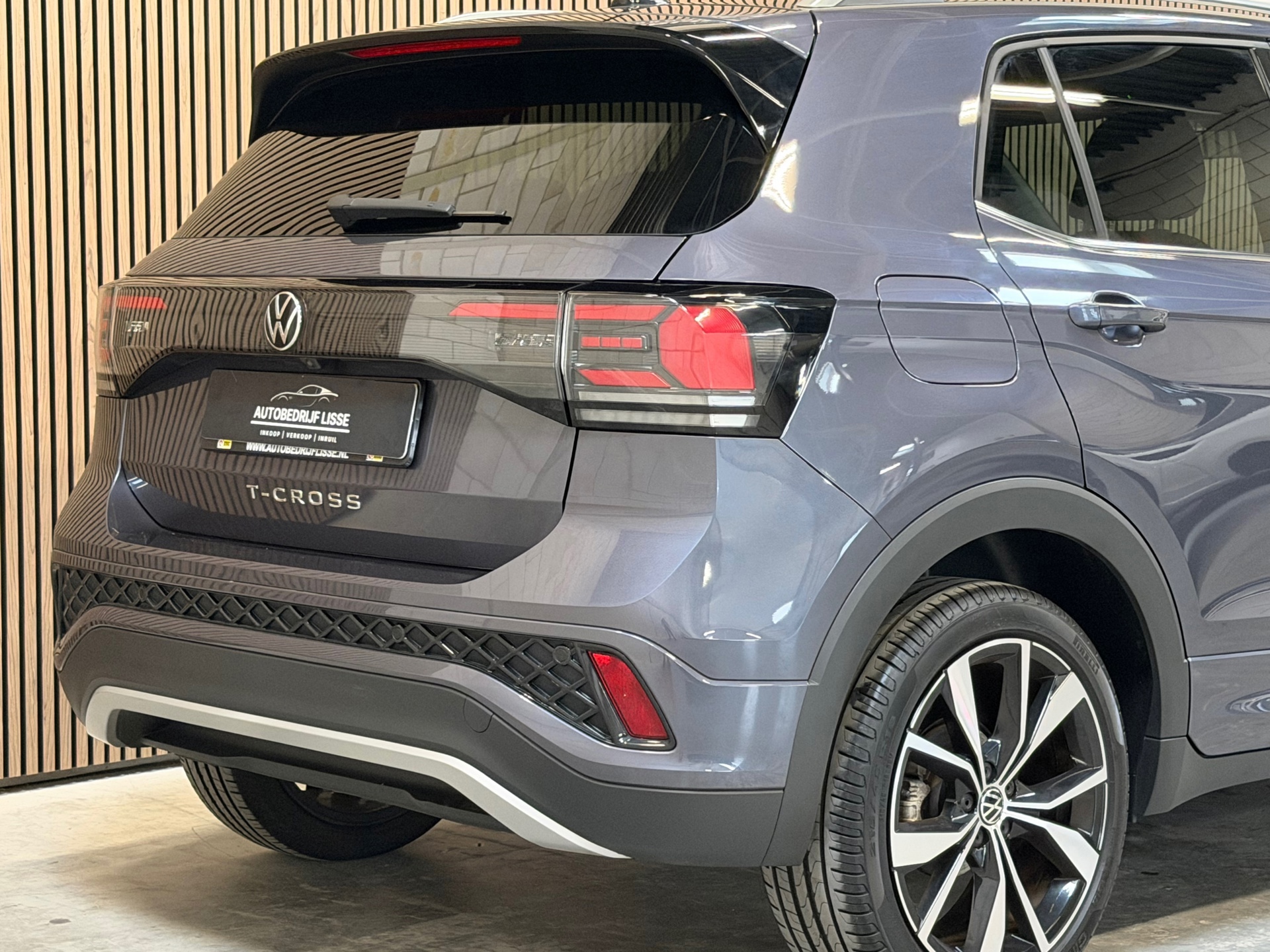 Volkswagen T-Cross 1.0 TSI R-Line (2024), foto 26