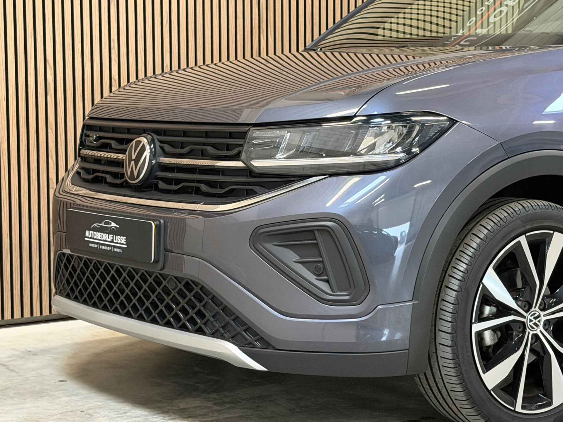 Volkswagen T-Cross 1.0 TSI R-Line (2024), foto 4