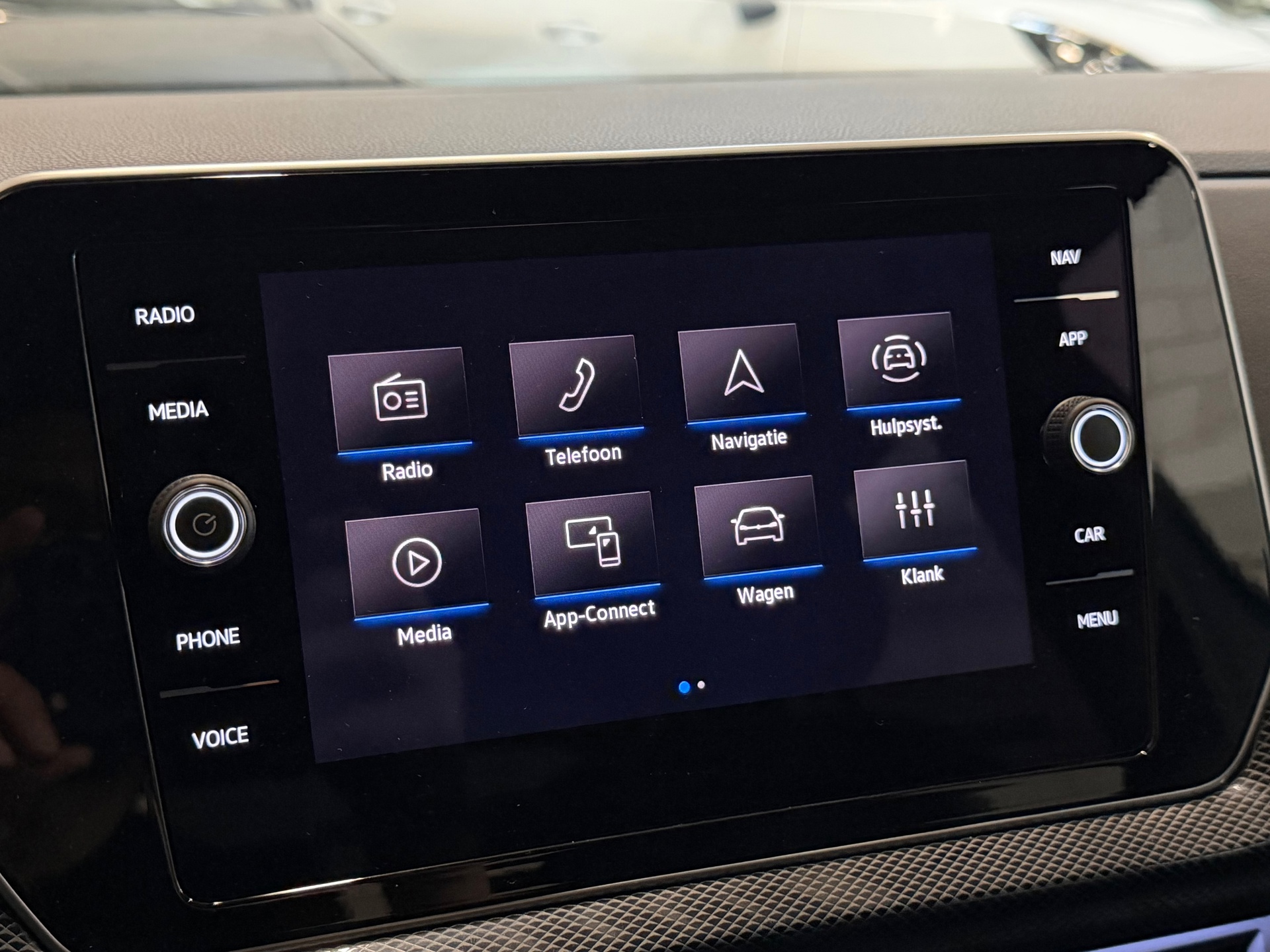 Volkswagen T-Cross 1.0 TSI R-Line (2024), foto 35