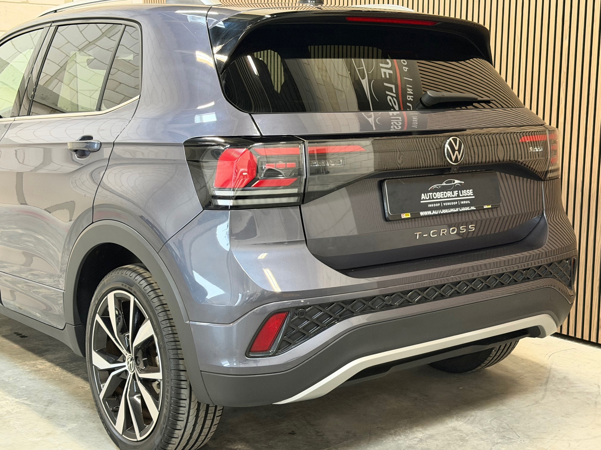 Volkswagen T-Cross 1.0 TSI R-Line (2024), foto 6