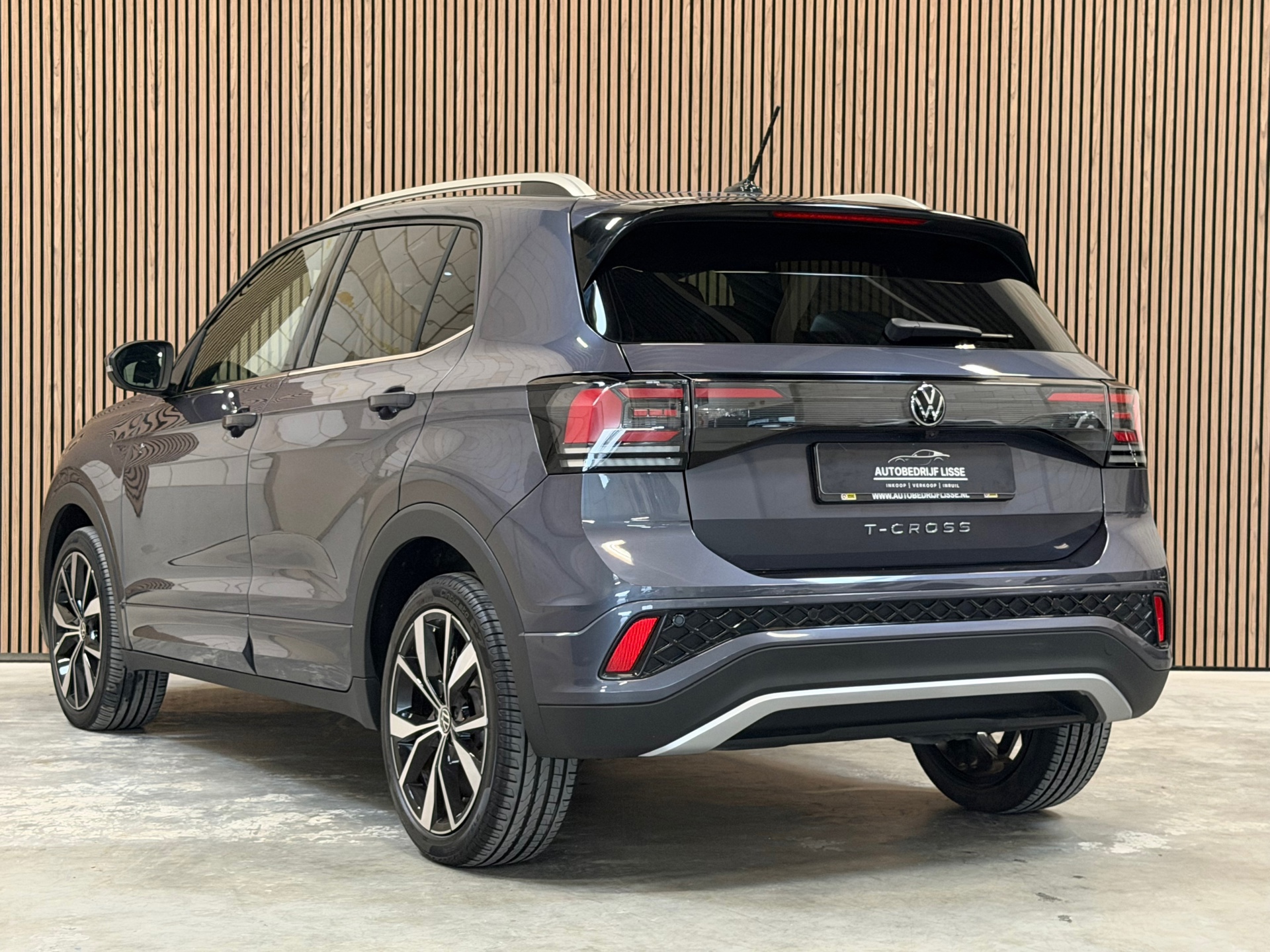 Volkswagen T-Cross 1.0 TSI R-Line (2024), foto 7