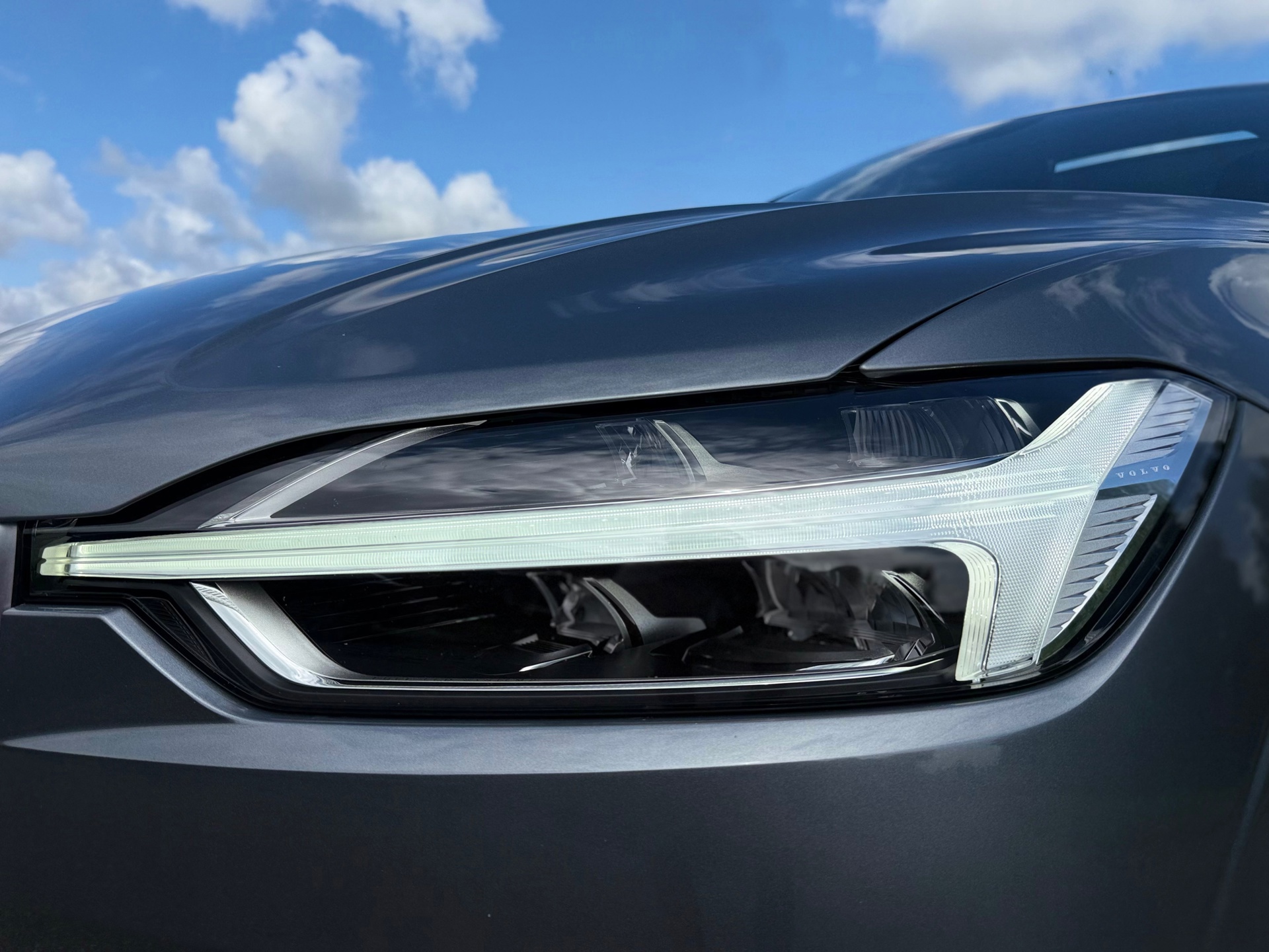 Volvo XC60 2.0 T4 R-Design (2019), foto 20
