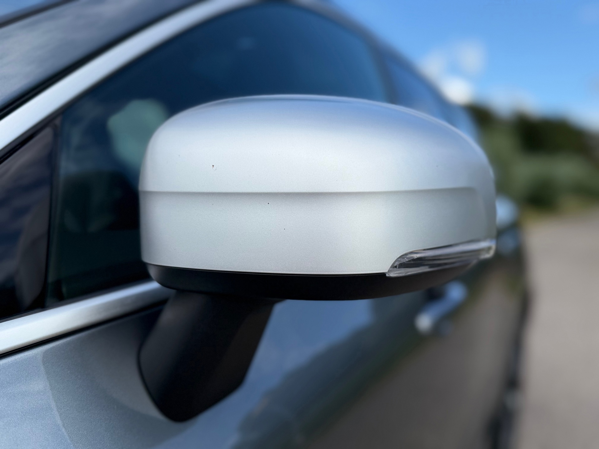 Volvo XC60 2.0 T4 R-Design (2019), foto 23