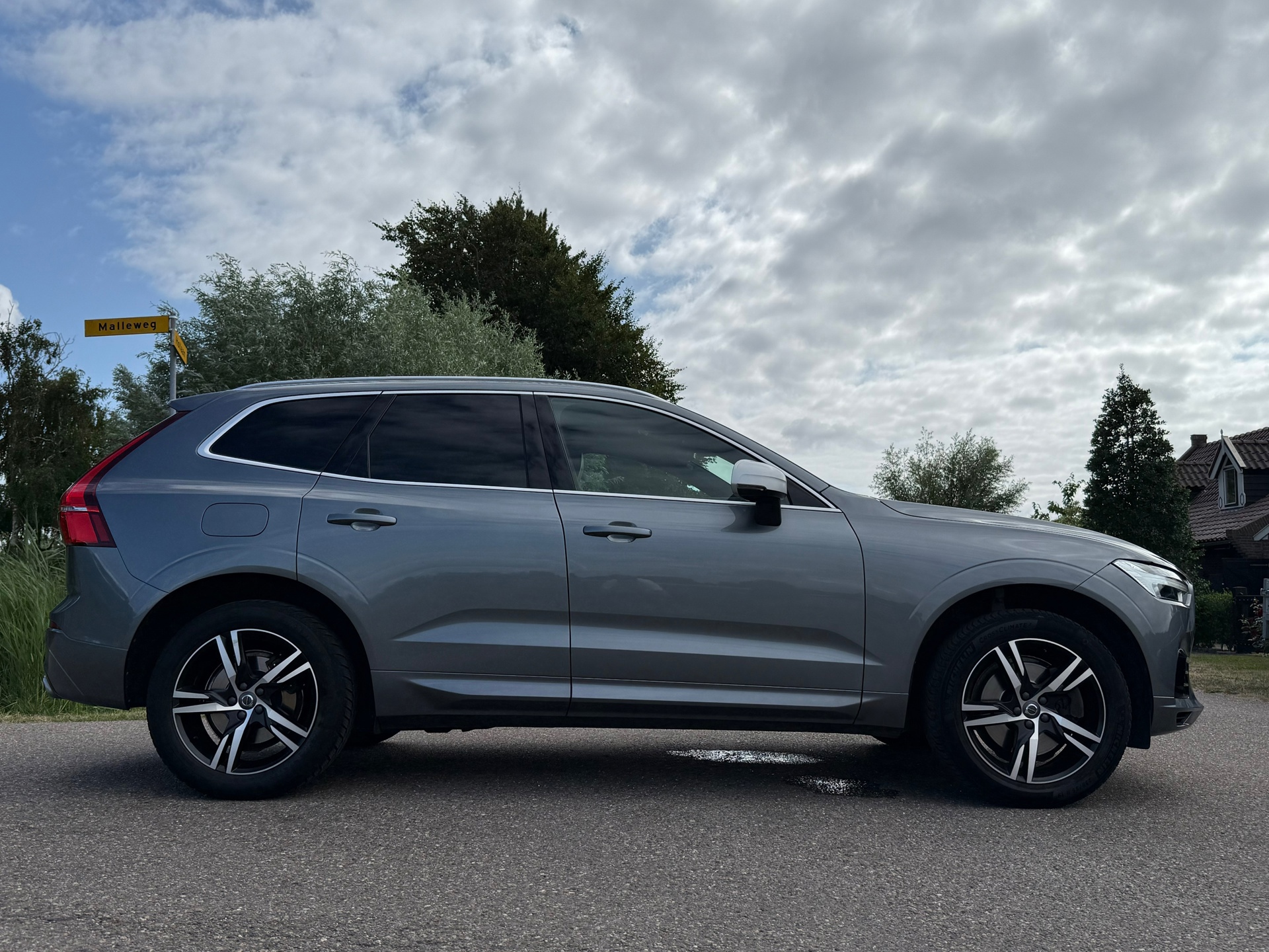 Volvo XC60 2.0 T4 R-Design (2019), foto 28