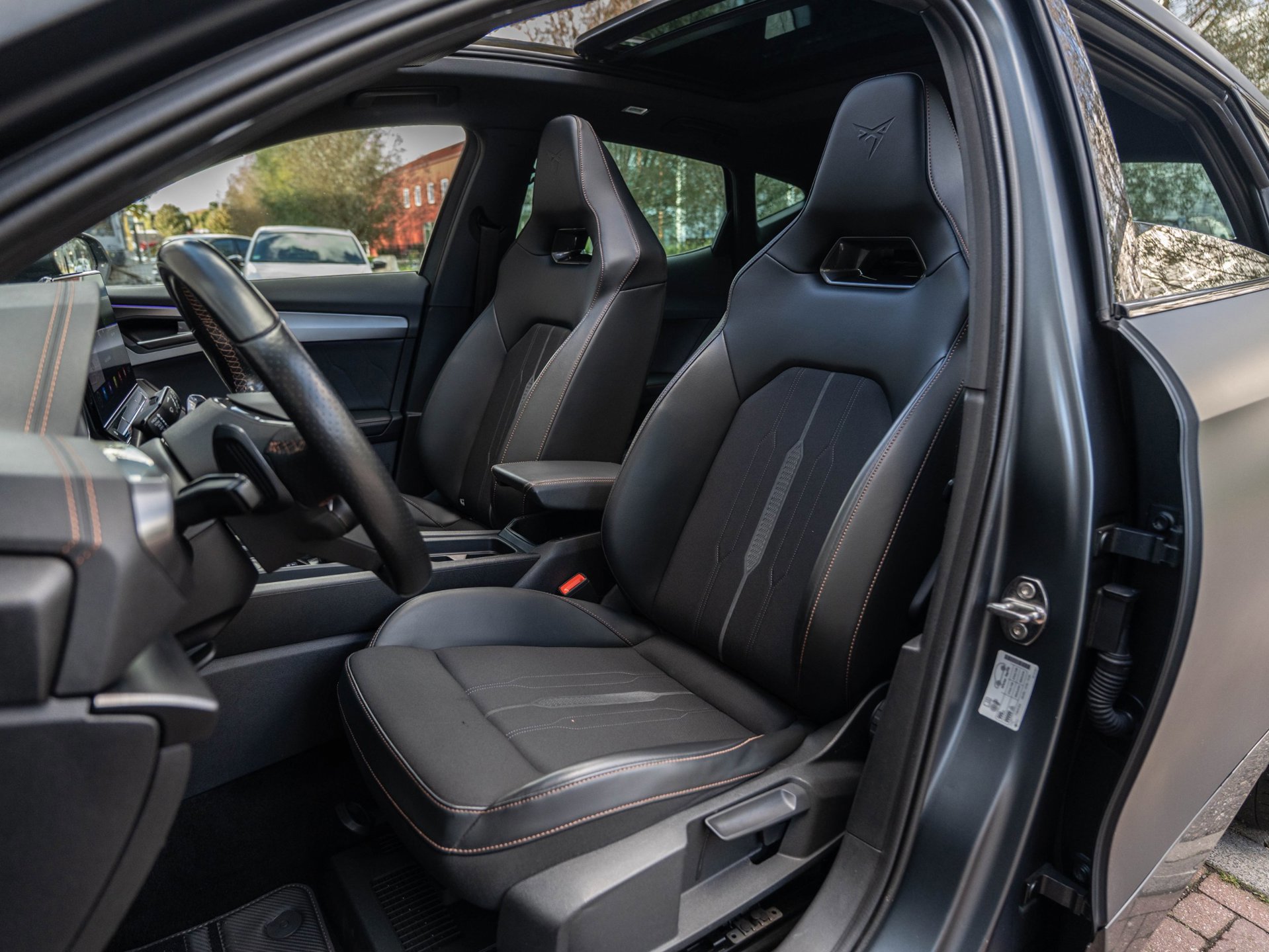 CUPRA Formentor 2.0 TSI 4DRIVE (2022), foto 12