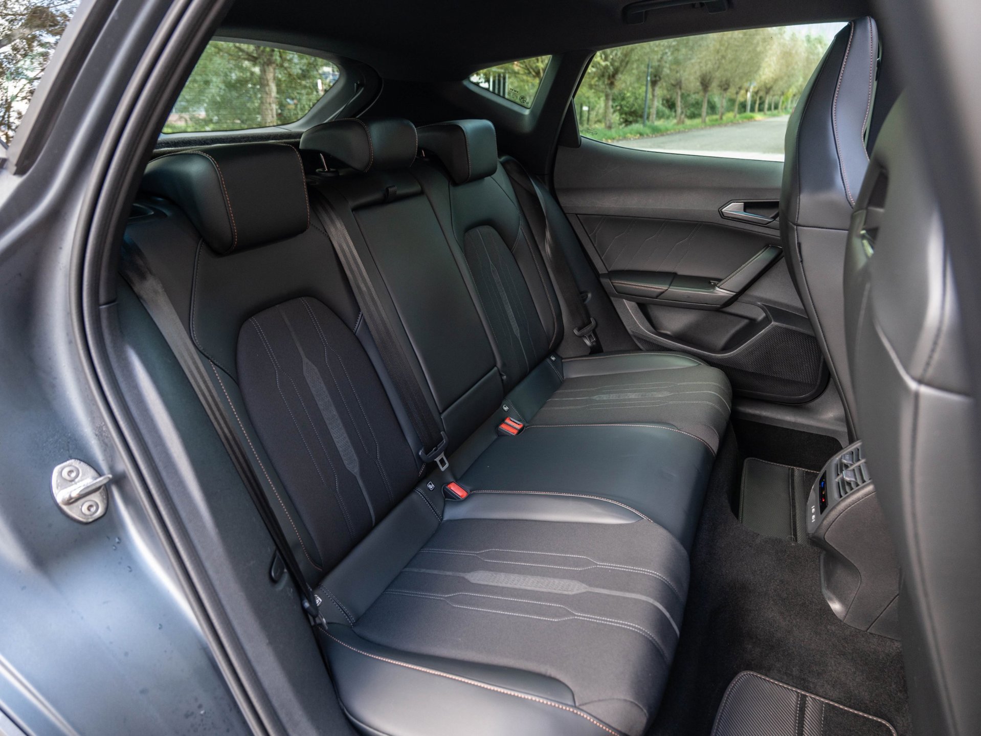 CUPRA Formentor 2.0 TSI 4DRIVE (2022), foto 13