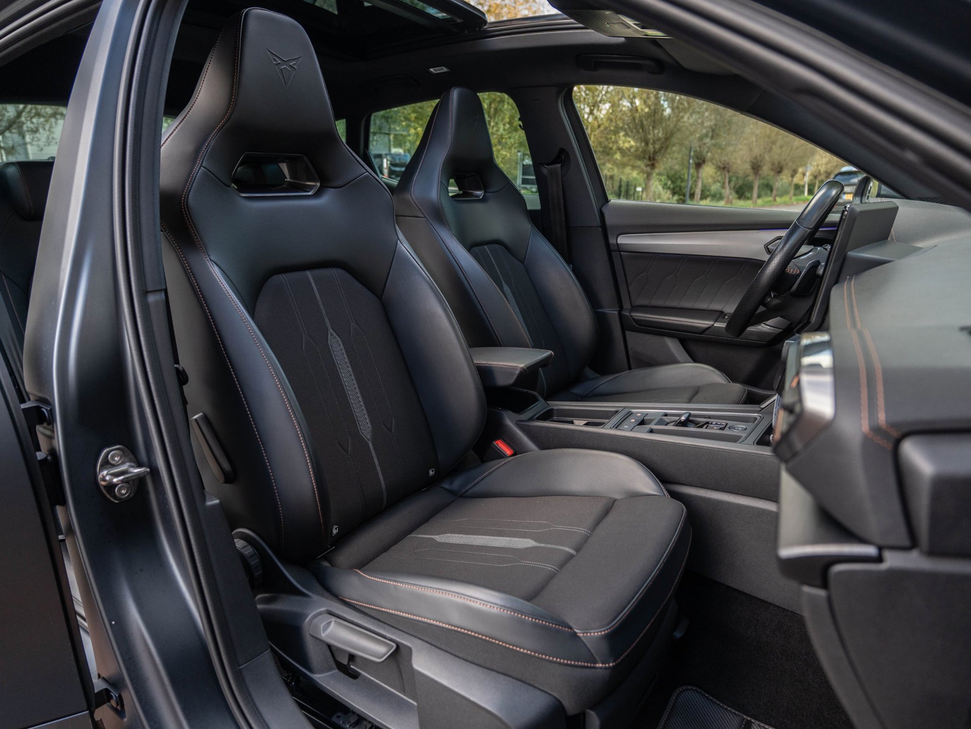 CUPRA Formentor 2.0 TSI 4DRIVE (2022), foto 14