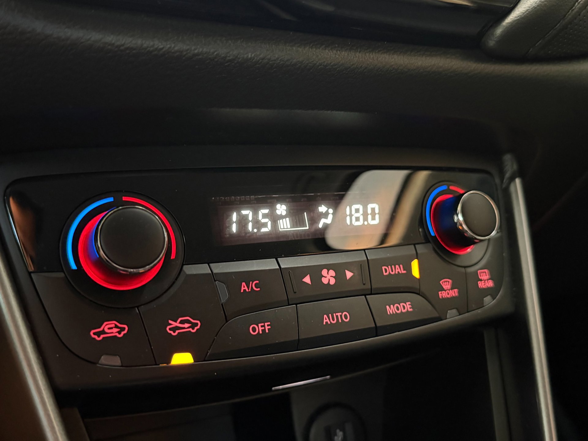 Suzuki S-Cross 1.5 Hybrid Style (2023), foto 15