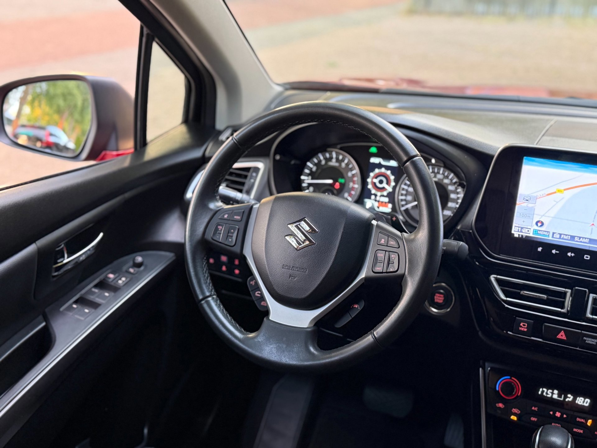 Suzuki S-Cross 1.5 Hybrid Style (2023), foto 25