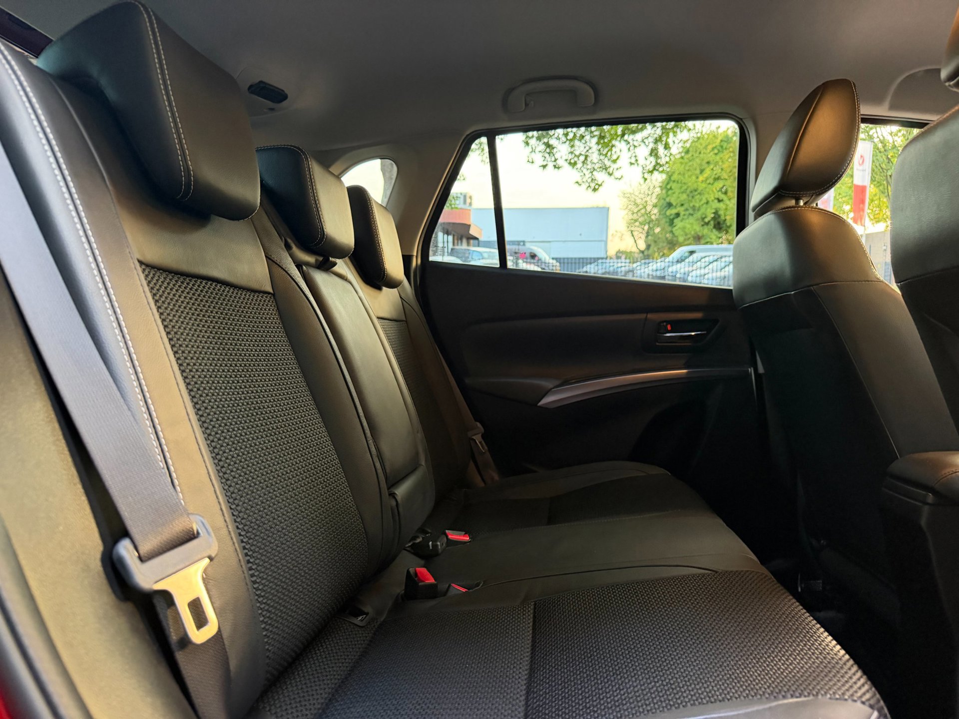Suzuki S-Cross 1.5 Hybrid Style (2023), foto 30