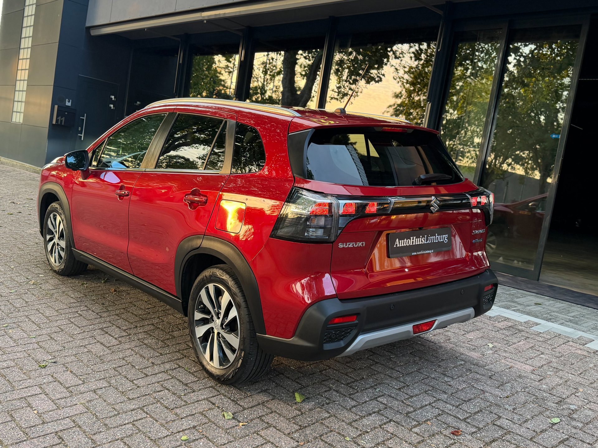 Suzuki S-Cross 1.5 Hybrid Style (2023), foto 6