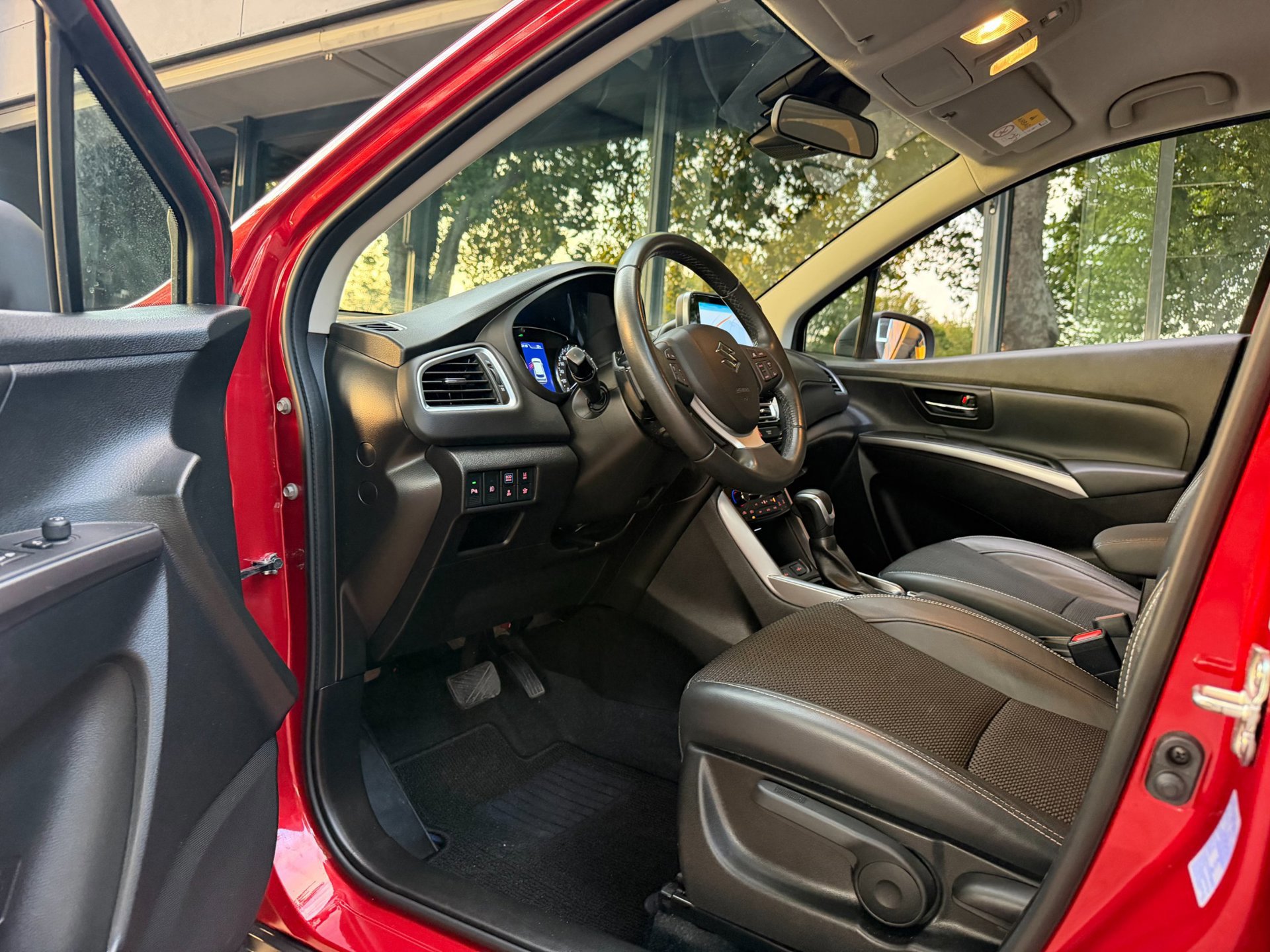 Suzuki S-Cross 1.5 Hybrid Style (2023), foto 7
