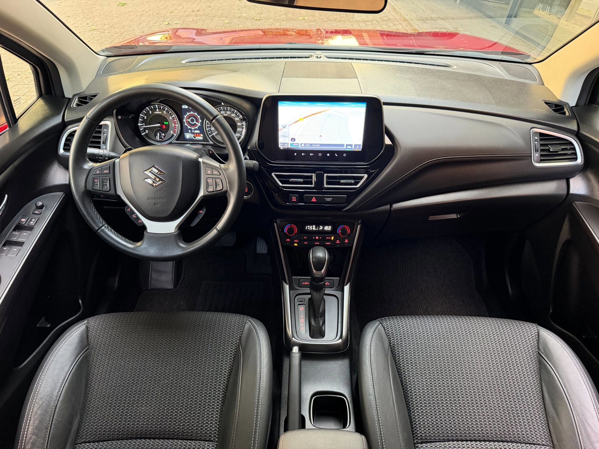 Suzuki S-Cross 1.5 Hybrid Style (2023), foto 8
