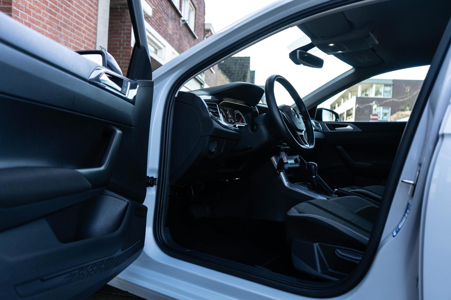 Volkswagen Polo 1.0 TSI Highline (2017), foto 14
