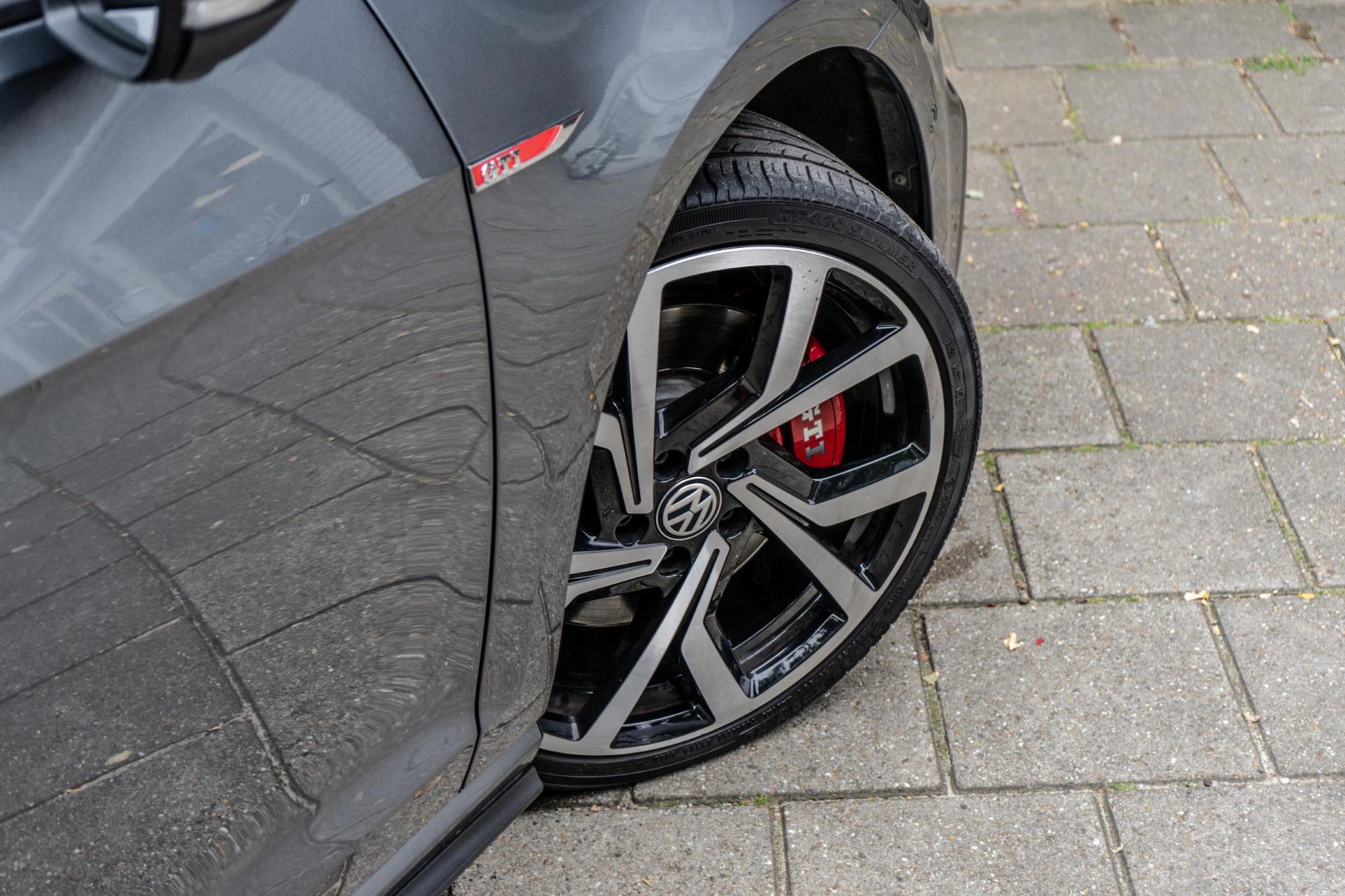 Volkswagen Golf 2.0 TSI GTI Performance (2019), foto 11