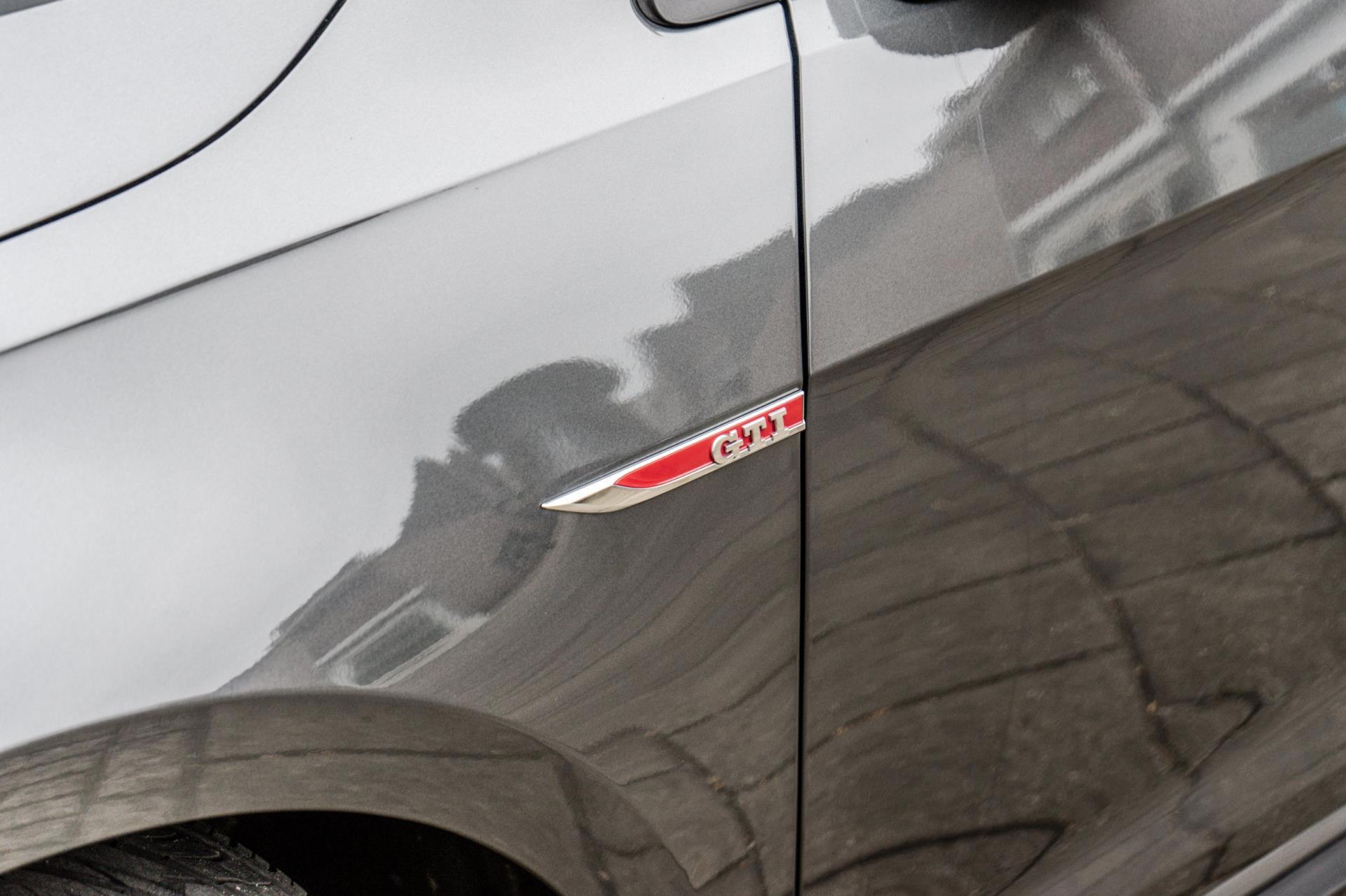 Volkswagen Golf 2.0 TSI GTI Performance (2019), foto 12