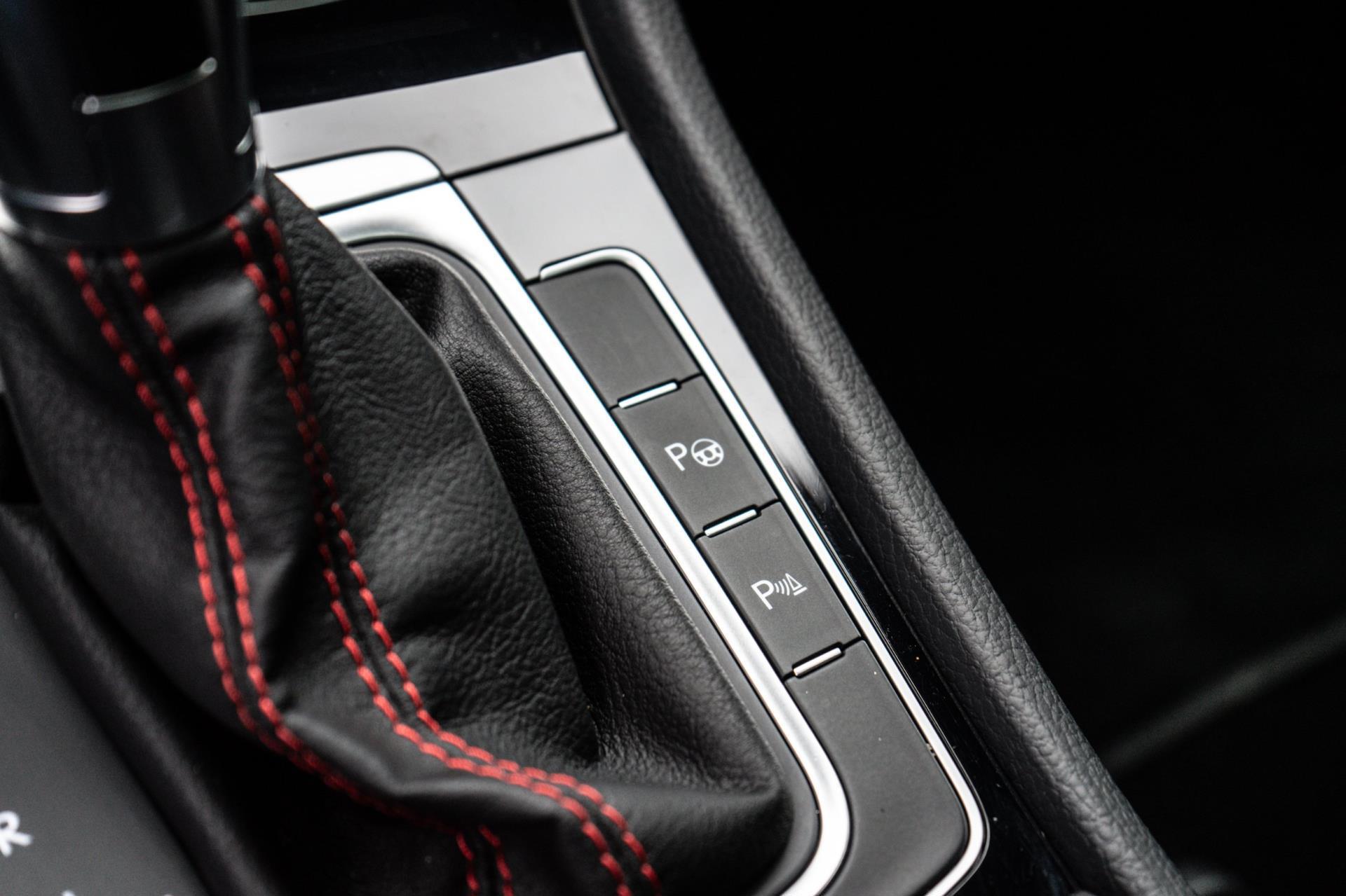Volkswagen Golf 2.0 TSI GTI Performance (2019), foto 27