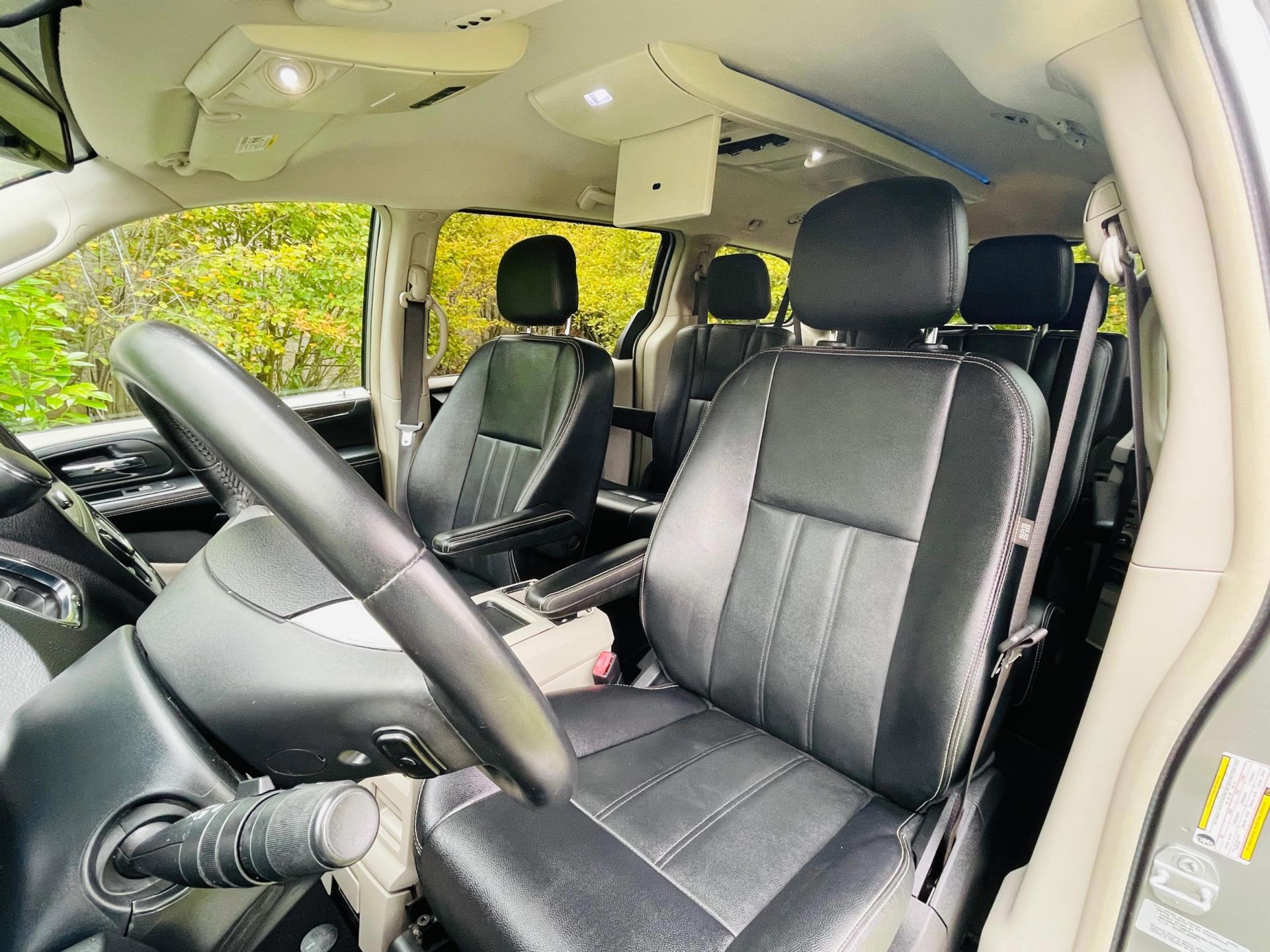 Chrysler Grand Voyager 3.6 V6 (2016), foto 10