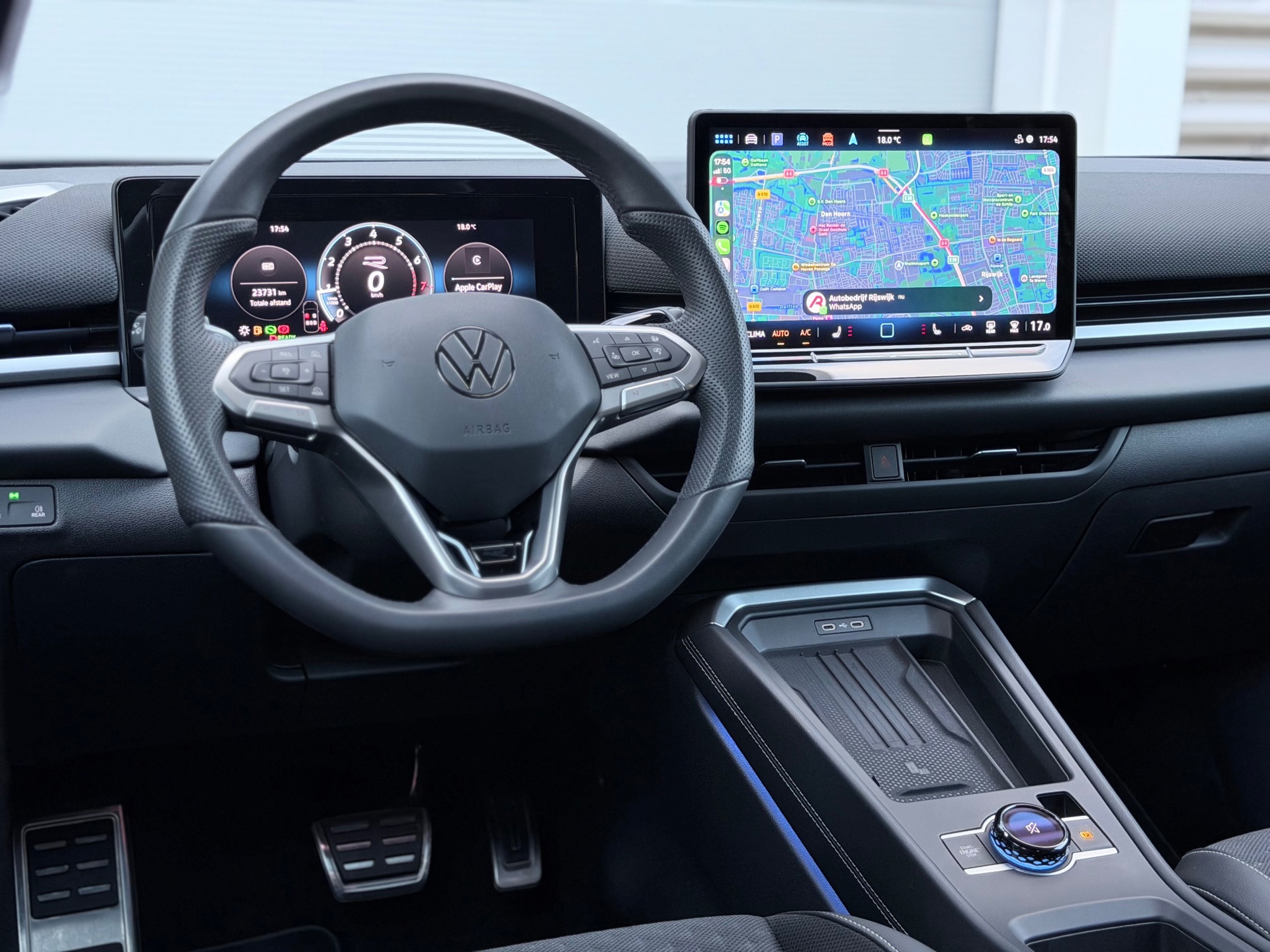 Volkswagen T-Roc 1.5 eTSI R-Line Matrix (2026), foto 14