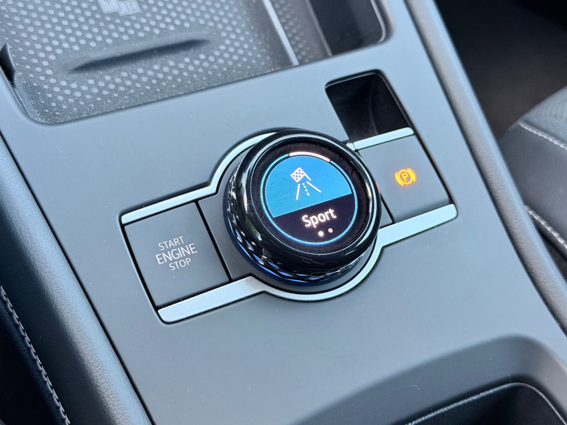 Volkswagen T-Roc 1.5 eTSI R-Line Matrix (2026), foto 19