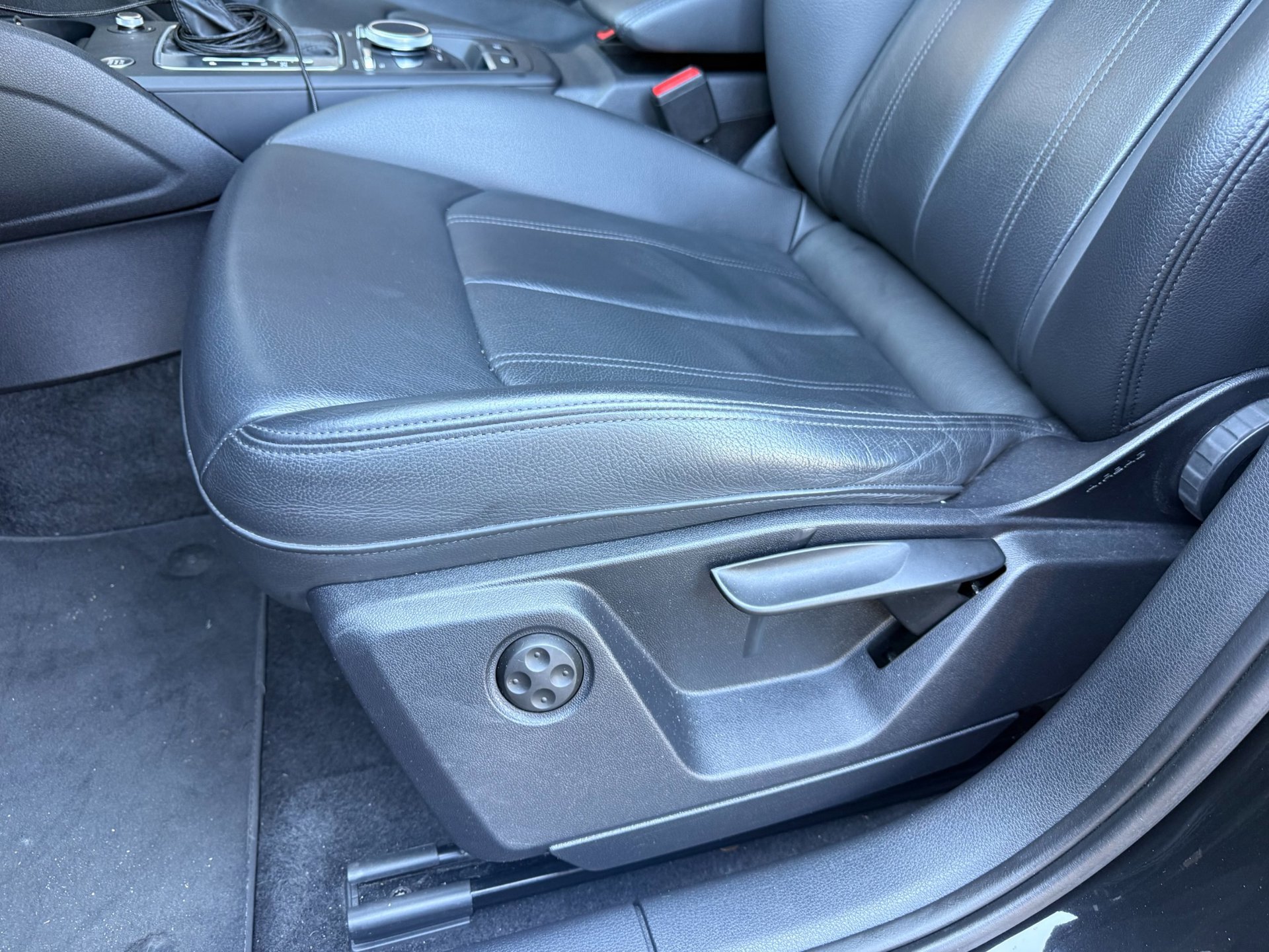 Audi Q2 35 TFSI AUT 2021 S-Line (2021), foto 12