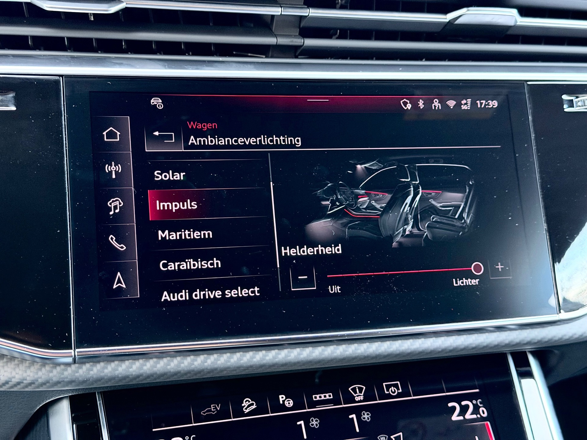Audi Q8 55 TFSI e quattro Pro Line S Competition (2026), foto 32