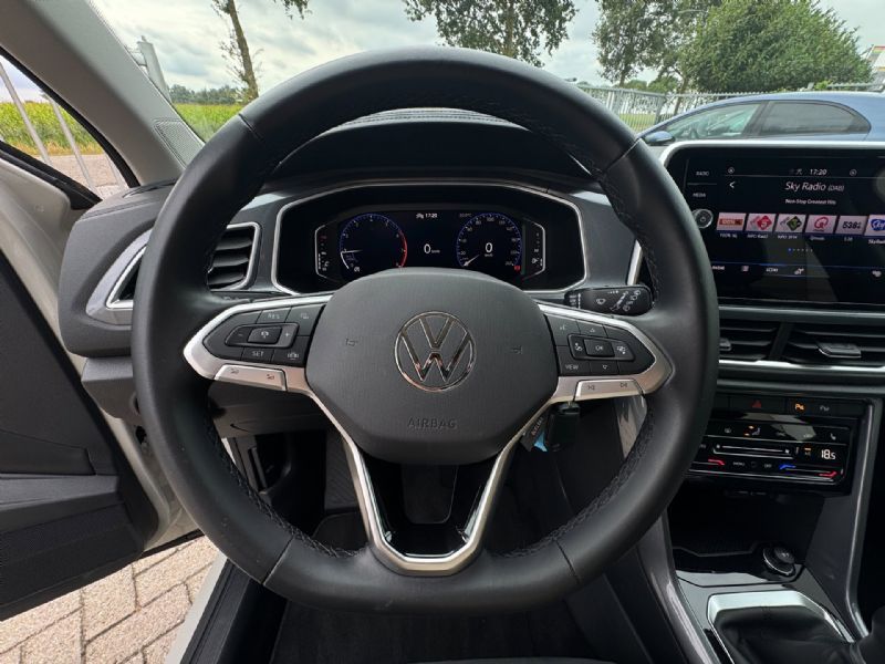 Volkswagen T-Roc 1.0 TSI Style IQ-Light (2023), foto 14