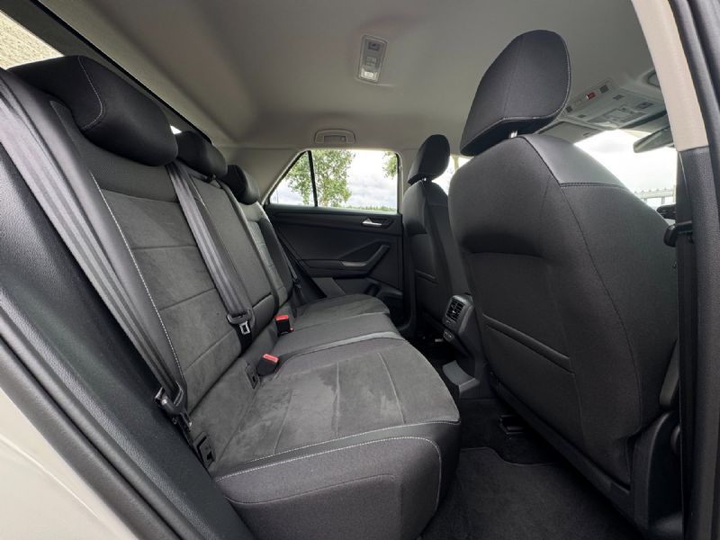 Volkswagen T-Roc 1.0 TSI Style IQ-Light (2023), foto 37