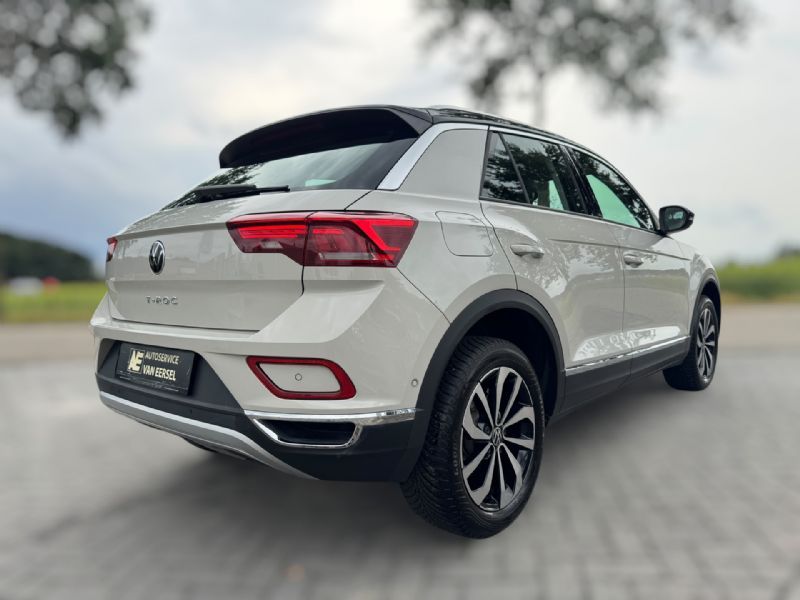 Volkswagen T-Roc 1.0 TSI Style IQ-Light (2023), foto 44