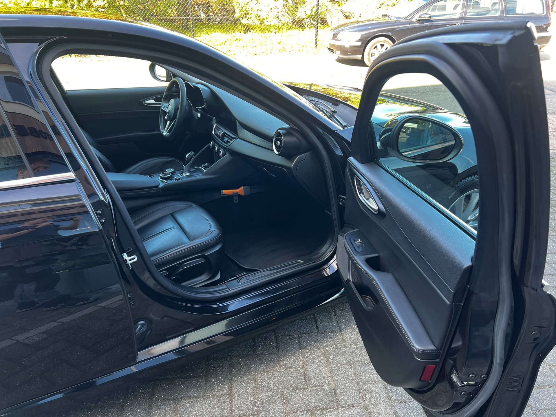 Alfa Romeo Giulia 2.0T (2017), foto 11