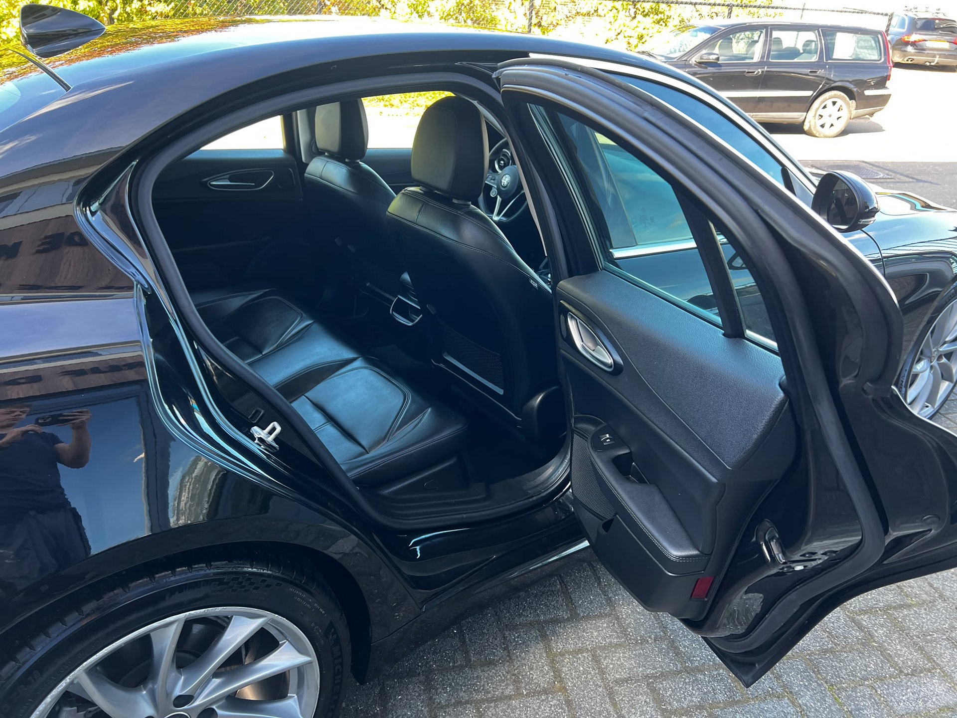 Alfa Romeo Giulia 2.0T (2017), foto 10