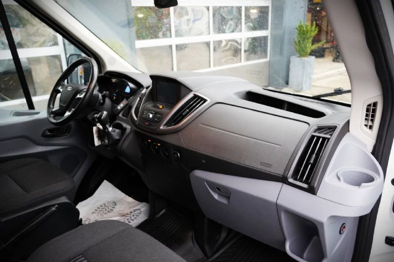 Ford Transit 350 2.0 TDCI L2H2 (2019), foto 15