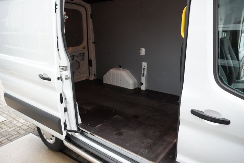 Ford Transit 350 2.0 TDCI L2H2 (2019), foto 20