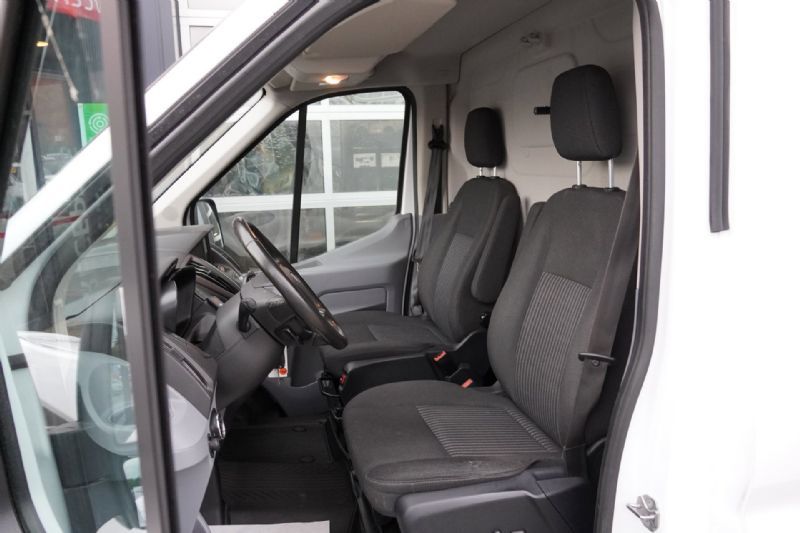 Ford Transit 350 2.0 TDCI L2H2 (2019), foto 9