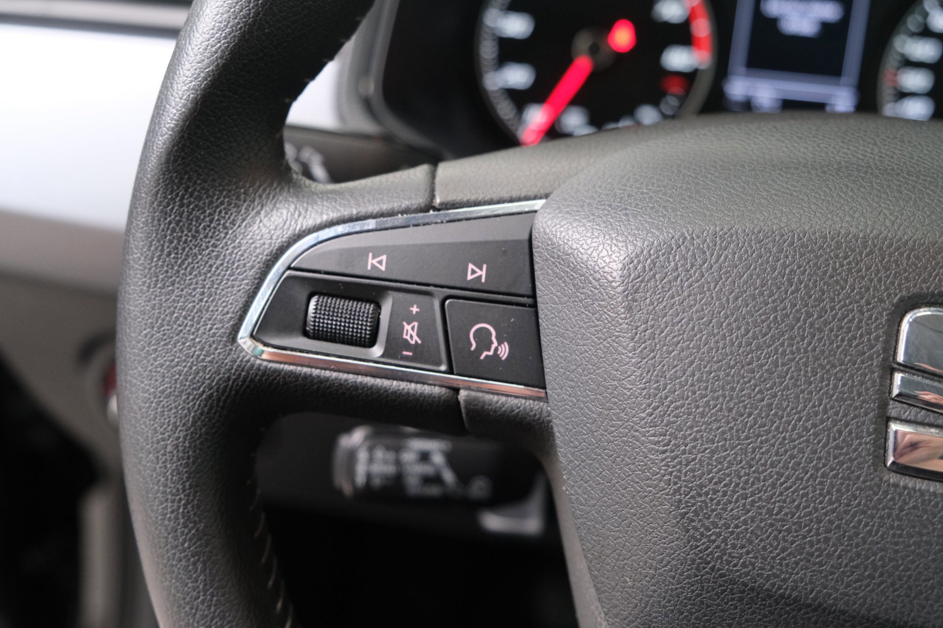 Seat Arona 1.0 TSI Style Business Intense (2021), foto 26