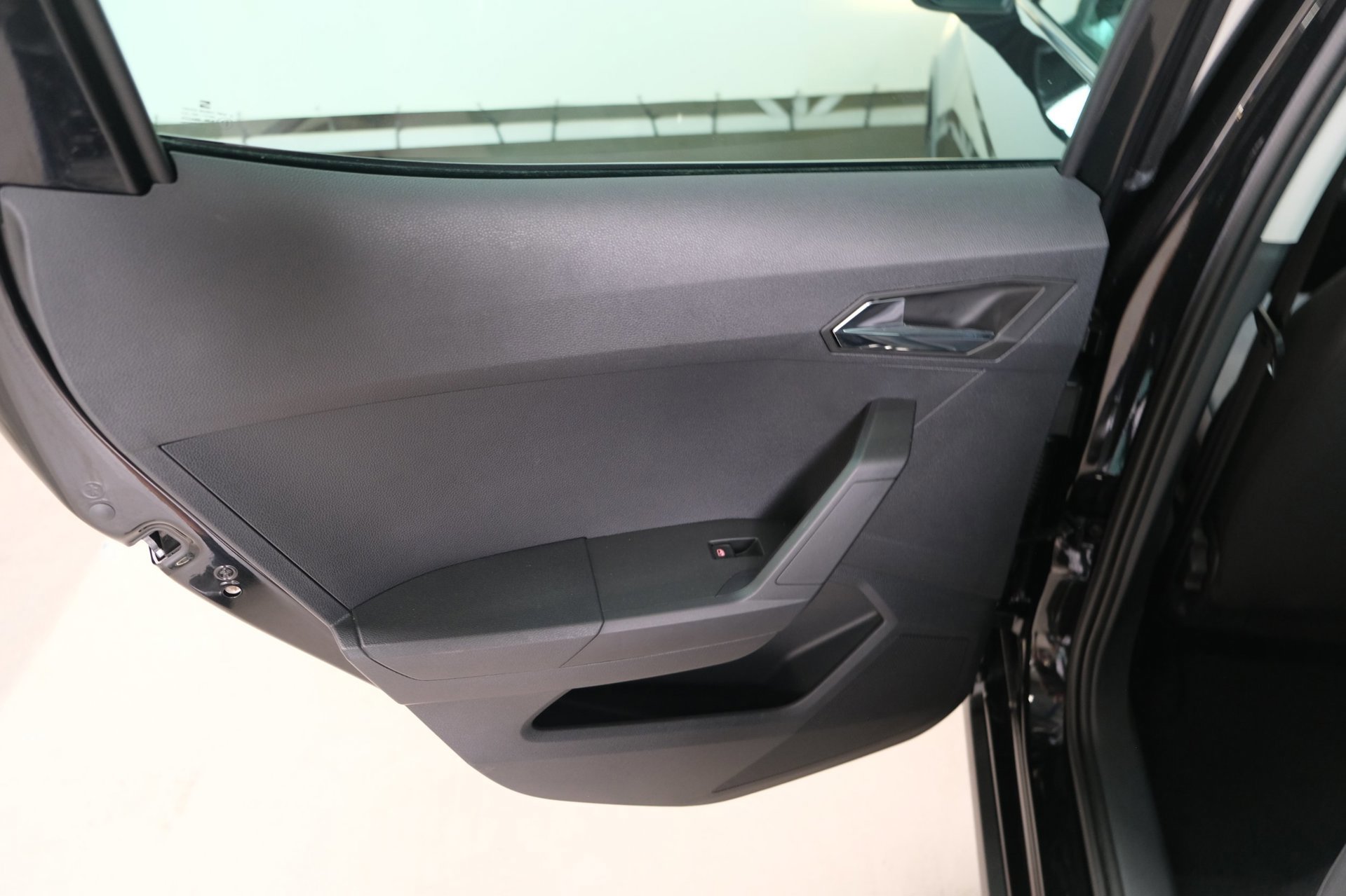 Seat Arona 1.0 TSI Style Business Intense (2021), foto 9